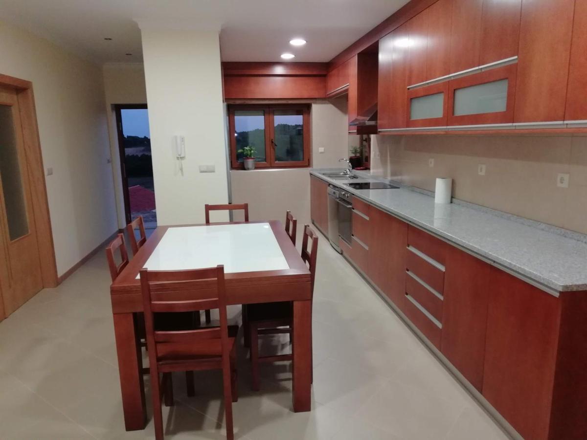 Casa Da Fonte Em Prada, Vinhais Luaran gambar