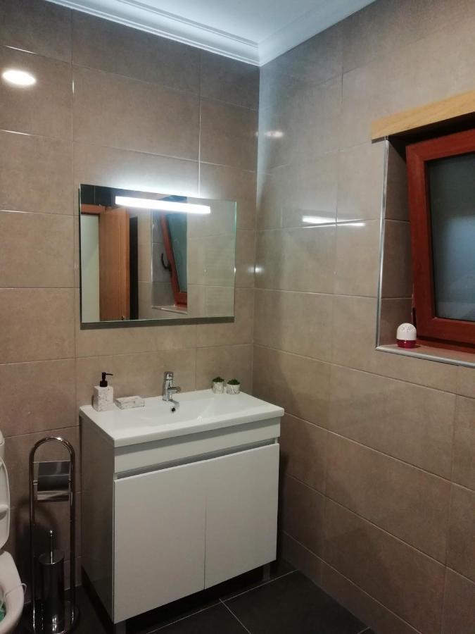 Casa Da Fonte Em Prada, Vinhais Luaran gambar