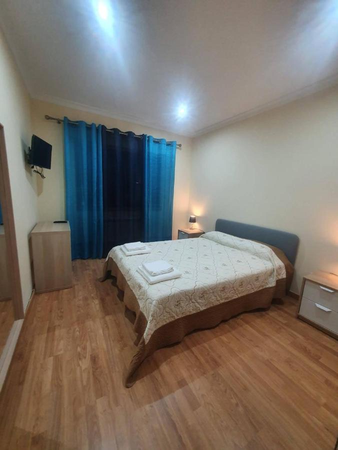 Casa Da Fonte Em Prada, Vinhais Luaran gambar