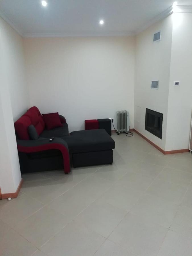 Casa Da Fonte Em Prada, Vinhais Luaran gambar